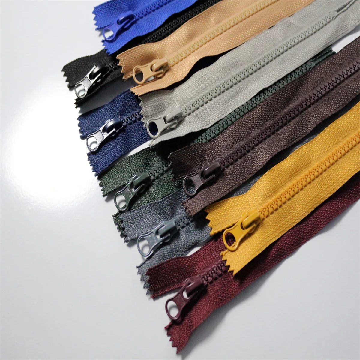 (10PCS)5# resin closed tail 40 - Home Textiles Manufacturer review and price